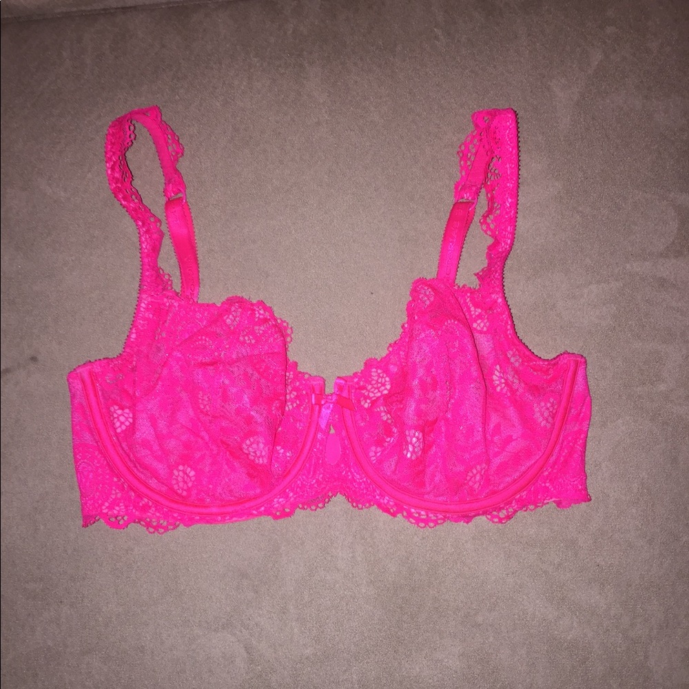 ❗️ON SALE❗️Victoria's Secret unlined demi bra